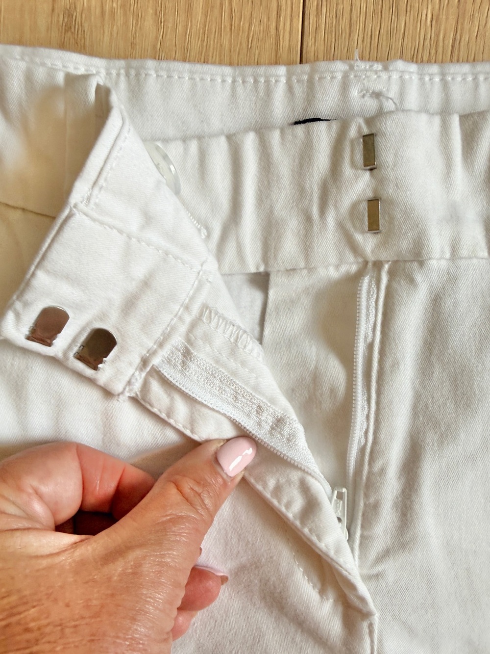 Nautica Women's White Cotton Blend 5” Shorts Pockets Size 8 Summer Vacation - Picture 4 of 7